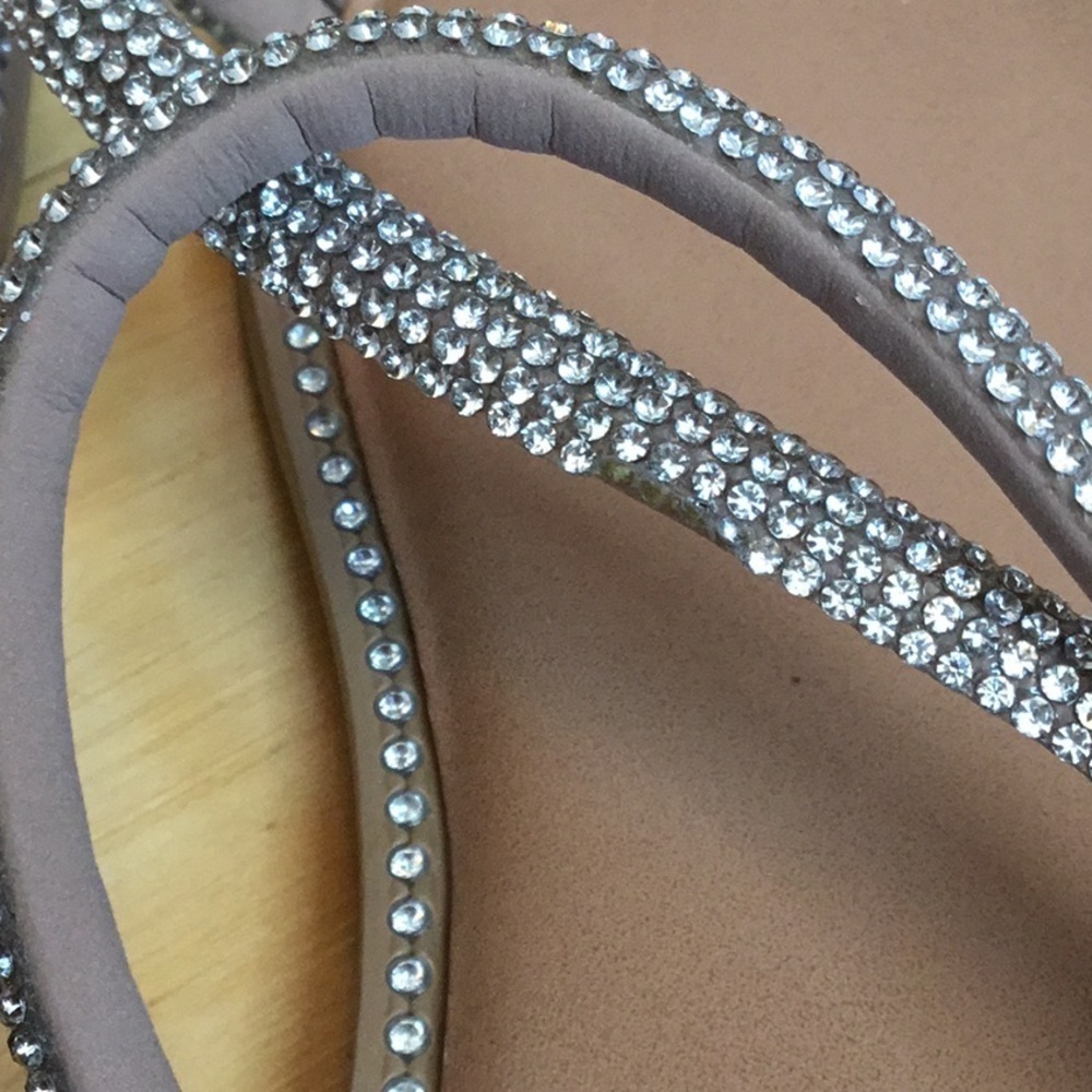 MADDEN girl starle slide on sandals with diamond like bling. Women’s size 6.5 - Picture 7 of 16